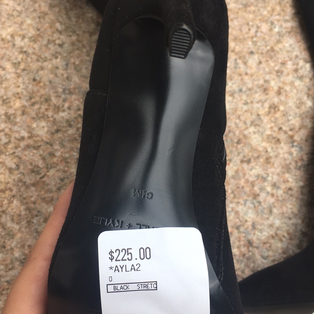 NWT black boots - Picture 3 of 5